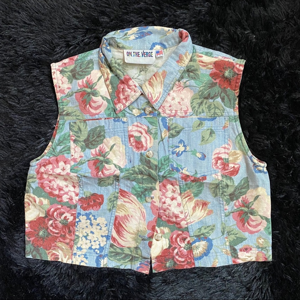 Women’s vintage flower vest size s/m
